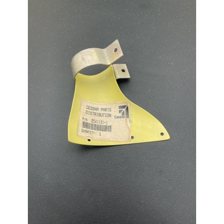 Cessna Main Gear Leg Cover Plate (LH)